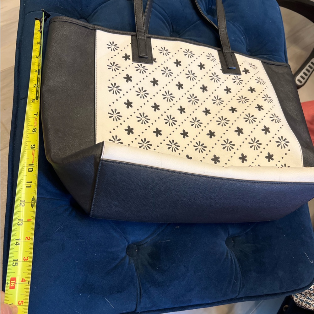 Vera Bradley Tote Bag